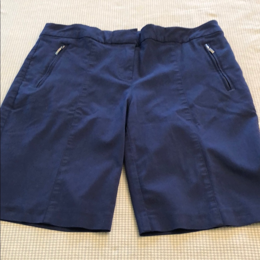 IZOD GOLF Size 10 Navy Women’s Bermuda Dressy Classic Stretchy Flawless #604